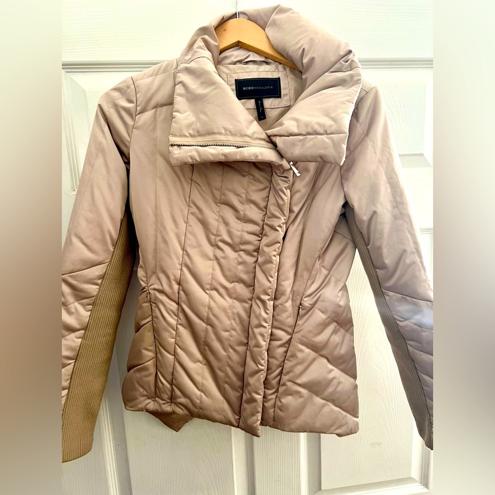 Super cute BCBGMaxazria Puffy Jacket | Size XS | Excellent condition